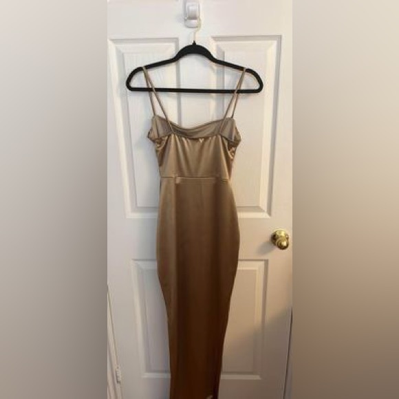 Windsor prom dress - Picture 2 of 5